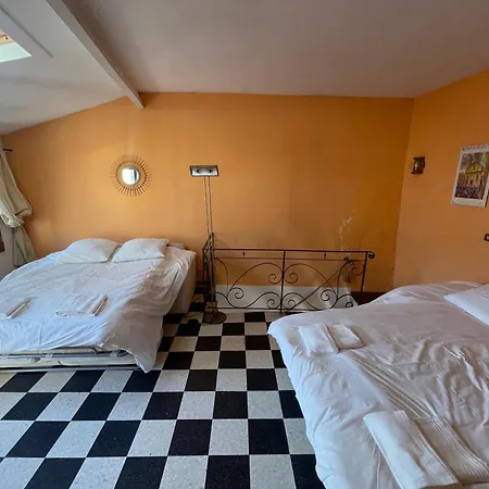 House Old Town 50m Beach&shop アパート