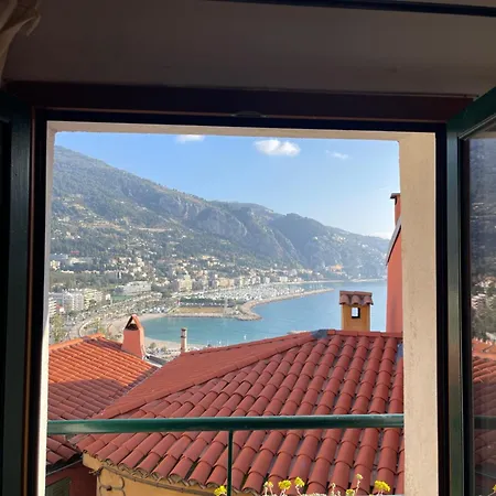 House Old Town 50m Beach&shop アパート