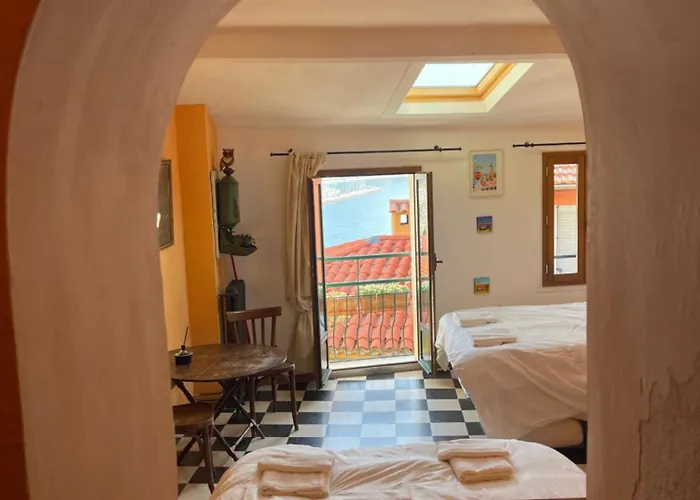 House Old Town 50m Beach&shop Апартаменты *