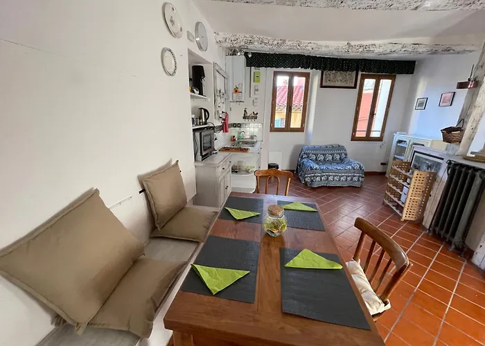 House Old Town 50m Beach&shop Ментона
