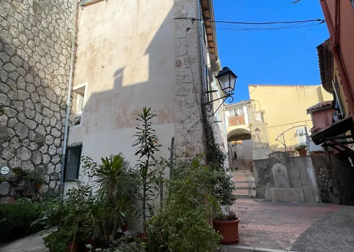 House Old Town 50m Beach&shop Апартаменты *