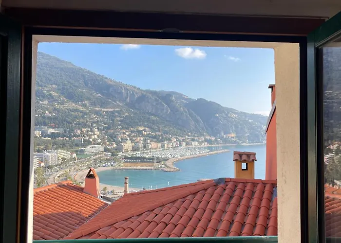 House Old Town 50m Beach&shop Апартаменты